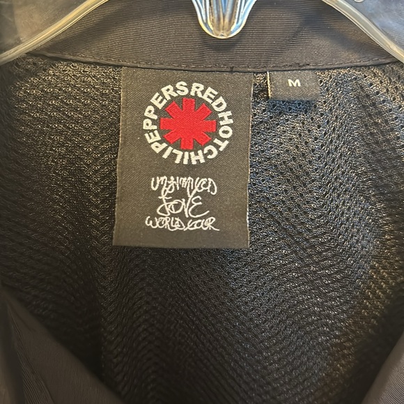 Red Hot Chili Peppers Unlimited Love World Tour 2022 tour jacket - Picture 5 of 7